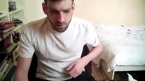 Snapshot of paul_cute6080 chatting on February 26, 12:04 pm Paul online show from February 26, 12:04 pm