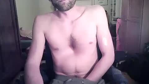 Snapshot of paul_cute6080 chatting on March 21, 6:55 pm Paul online show from March 21, 6:55 pm