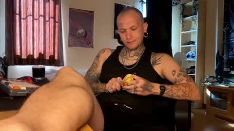 Snapshot of paul_razor chatting on February 14, 2:52 am Paul online show from February 14, 2:52 am