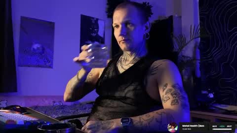 Snapshot of paul_razor chatting on March 17, 8:23 pm Paul online show from March 17, 8:23 pm