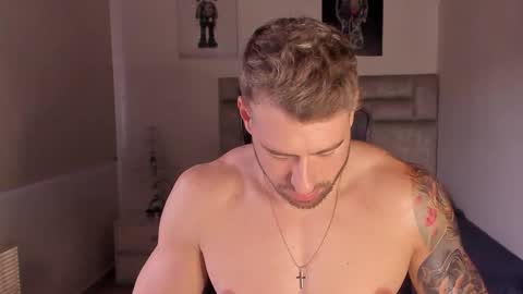 PAUL ROGER online show from October 15, 10:32 pm