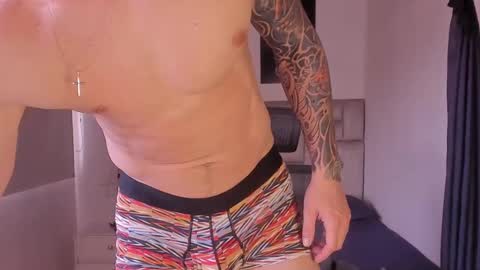 PAUL ROGER online show from November 4, 12:48 pm