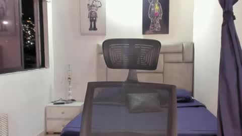 Snapshot of paul_roger chatting on March 26, 12:50 am PAUL ROGER online show from March 26, 12:50 am