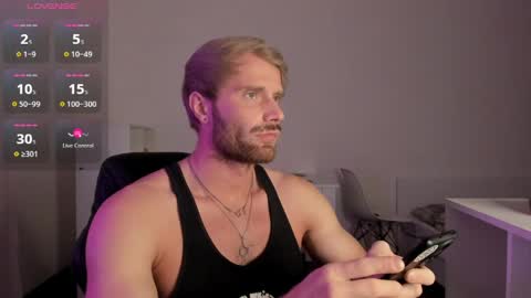 Snapshot of paul_rolex_ chatting on March 31, 1:44 pm Paul Rolex Jane online show from March 31, 1:44 pm