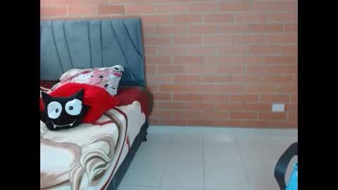 paula__117 online show from May 21, 7:10 pm