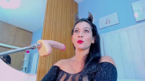 Pau online show from September 14, 12:37 pm