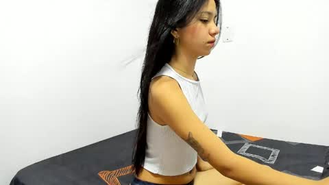 Snapshot of paula_mc1 chatting on May 12, 7:22 pm paula online show from May 12, 7:22 pm
