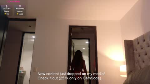 Paula Andrea online show from July 19, 1:31 am