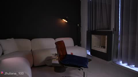 Paula online show from April 22, 9:05 pm
