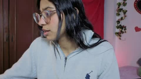 Paula  online show from May 28, 4:10 am