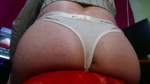 PAULA VALENTINA online show from November 17, 12:27 am