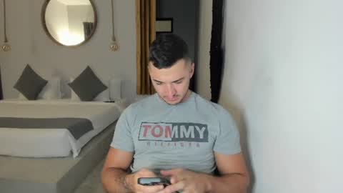 paulblack021 online show from June 28, 12:44 pm