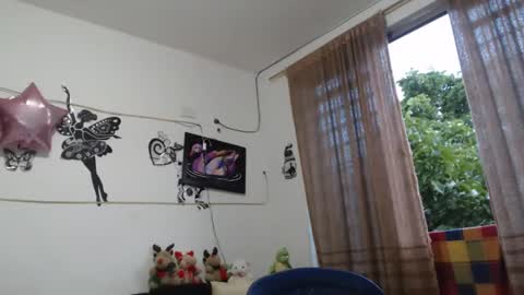 paulet latiin online show from January 6, 10:58 pm