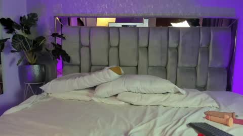 Snapshot of pauliinalopez chatting on March 26, 9:42 pm PAULINA online show from March 26, 9:42 pm