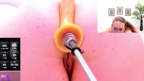Paulina Davis  online show from March 12, 8:08 am