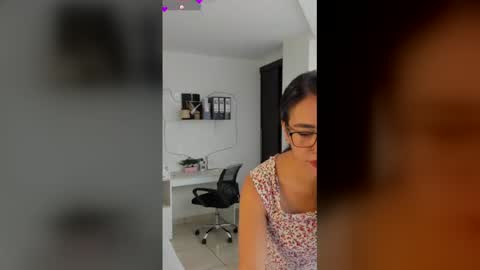 paulina online show from May 13, 7:00 pm