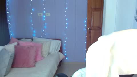 Snapshot of paulina_galvis2700 chatting on October 24, 3:52 pm paulina online show from October 24, 3:52 pm