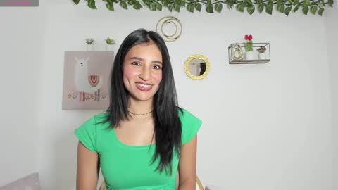 Snapshot of paulina_moons_1 chatting on January 31, 8:22 pm paulina moos 1 online show from January 31, 8:22 pm