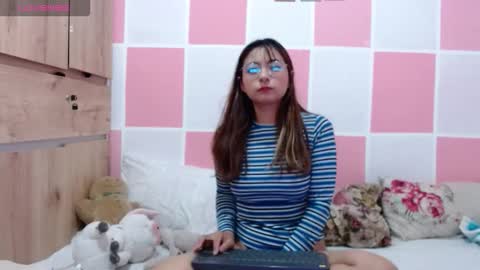 Snapshot of paulina_mosh chatting on November 10, 11:53 am Paulina mosh online show from November 10, 11:53 am