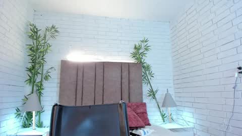 Paulina  online show from January 11, 2:36 pm