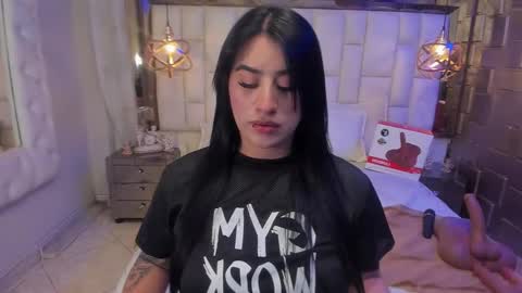 paulinabelen21 online show from March 12, 4:18 am