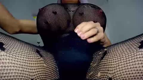 paulinabigcock24 online show from January 25, 10:50 pm