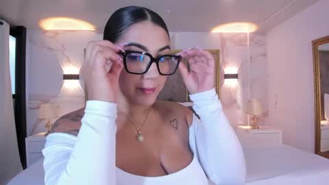 Paulina online show from May 7, 11:48 am