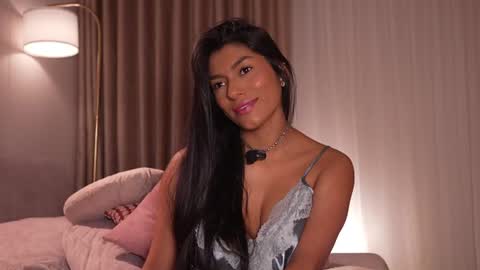pauline_7 online show from June 20, 4:54 pm