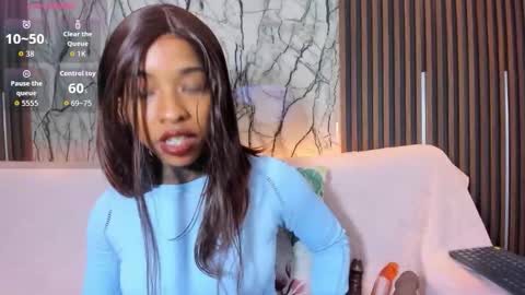 Pauline online show from February 11, 2:27 am