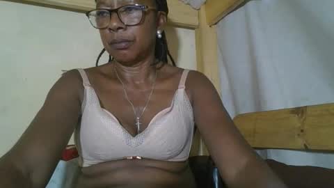 pauline online show from February 6, 7:17 pm