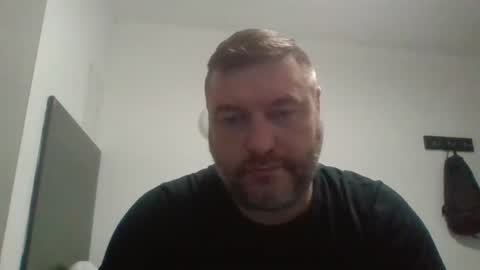 pauljr85 online show from June 12, 9:57 pm