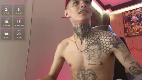 Snapshot of paulo527 chatting on February 15, 8:27 pm Paulo online show from February 15, 8:27 pm