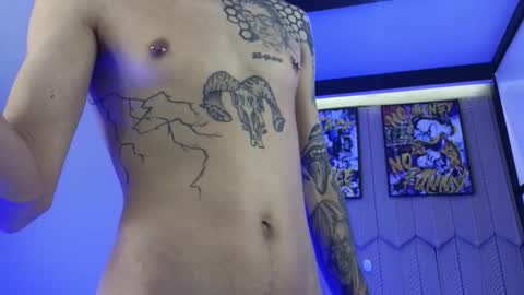 Snapshot of paulo527 chatting on February 16, 9:00 pm Paulo online show from February 16, 9:00 pm