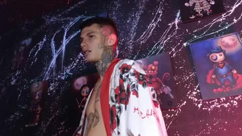 Snapshot of paulo527 chatting on April 5, 4:42 am Paulo online show from April 5, 4:42 am