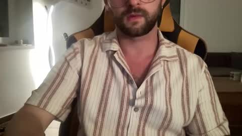 Snapshot of paulsimpsn chatting on September 15, 5:57 pm love bush online show from September 15, 5:57 pm