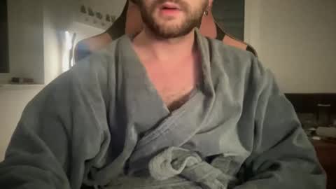 Snapshot of paulsimpsn chatting on December 15, 3:49 pm love bush online show from December 15, 3:49 pm