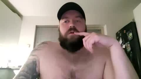 Snapshot of pauluk24 chatting on March 19, 3:32 am pauluk24 online show from March 19, 3:32 am