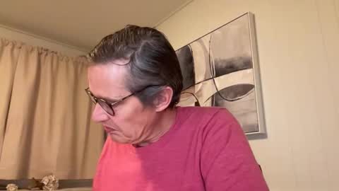 paulwill2377 online show from December 16, 3:55 am