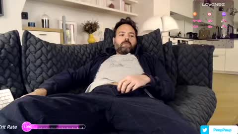 Snapshot of paupfr chatting on January 1, 7:10 pm Paup online show from January 1, 7:10 pm