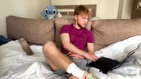 Snapshot of pavelrey chatting on March 27, 1:00 pm Pavel online show from March 27, 1:00 pm