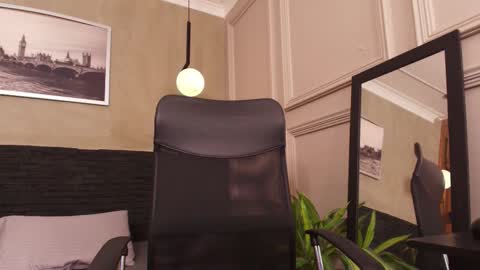 Pavlova online show from September 21, 12:01 am