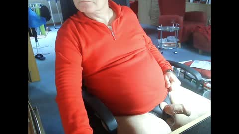 Snapshot of pavlovsdog2006 chatting on January 7, 8:24 am Pavlov aka Peter online show from January 7, 8:24 am