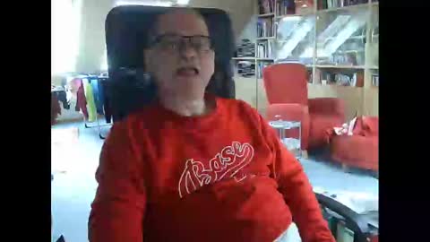 Snapshot of pavlovsdog2006 chatting on February 24, 9:21 am Pavlov aka Peter online show from February 24, 9:21 am