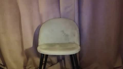 PawsClawss online show from October 1, 5:02 am