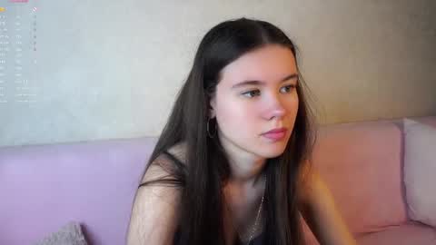 Beautiful Mila online show from April 30, 11:31 pm