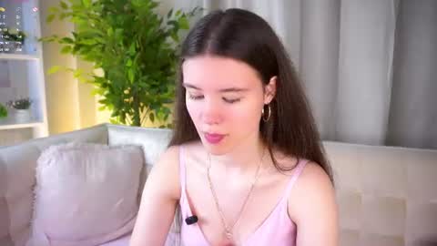 Beautiful Mila online show from June 14, 2:09 am