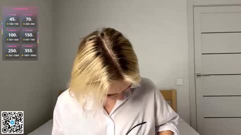 Snapshot of paztumminello chatting on November 14, 2:38 pm Lola online show from November 14, 2:38 pm