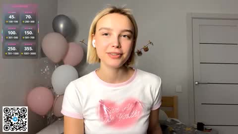 Snapshot of paztumminello chatting on November 23, 3:12 pm Lola online show from November 23, 3:12 pm