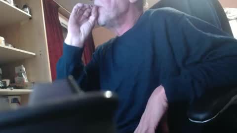 pc8474408 online show from March 20, 7:19 pm