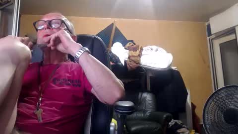 pc8474408 online show from June 2, 3:19 am